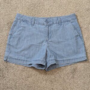 MAGELLAN OUTDOORS Blue Chambray Mid-Rise Zippered Shorts; Size 2